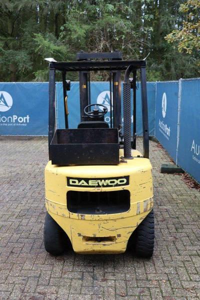 Daewoo D25-3 - Carretilla elevadora diésel: foto 4 Daewoo D25-3 - Carretilla elevadora diésel: foto 4