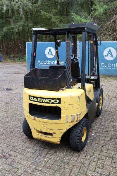 Daewoo D25-3 - Carretilla elevadora diésel: foto 5 Daewoo D25-3 - Carretilla elevadora diésel: foto 5