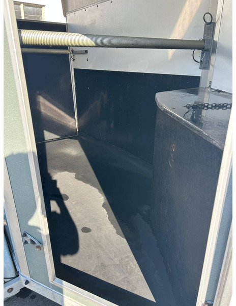 EDUARD VT-13 - Remolque para caballos: foto 4 EDUARD VT-13 - Remolque para caballos: foto 4