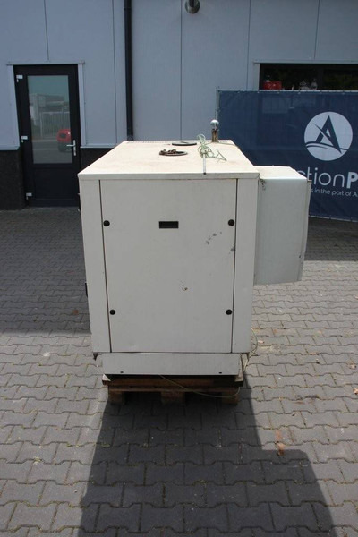 FG Wilson P22-4 - Generador industriale: foto 4 FG Wilson P22-4 - Generador industriale: foto 4