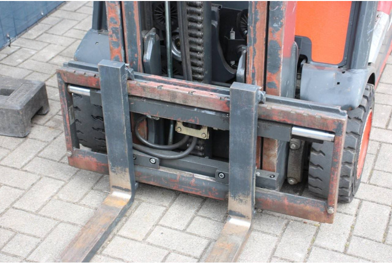 Carretilla elevadora eléctrica Fenwick-Linde E16H-02: foto 11