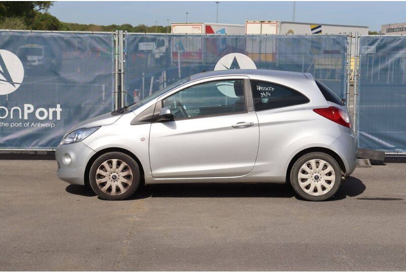Ford Ka - Sedan: foto 2 Ford Ka - Sedan: foto 2