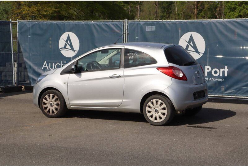 Ford Ka - Sedan: foto 4 Ford Ka - Sedan: foto 4