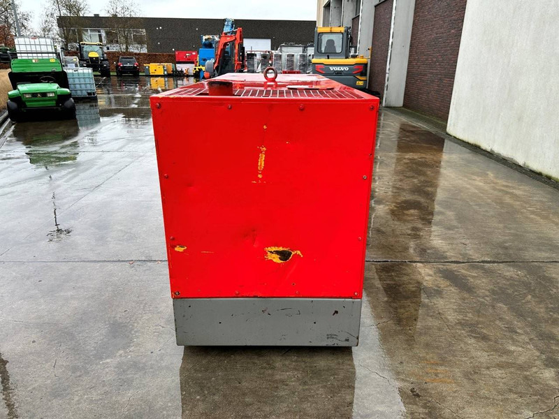 GESAN DPS100 - Generador industriale: foto 5 GESAN DPS100 - Generador industriale: foto 5