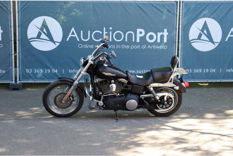 Harley-Davidson Dyna Street Bob - Motocicleta: foto 1 Harley-Davidson Dyna Street Bob - Motocicleta: foto 1