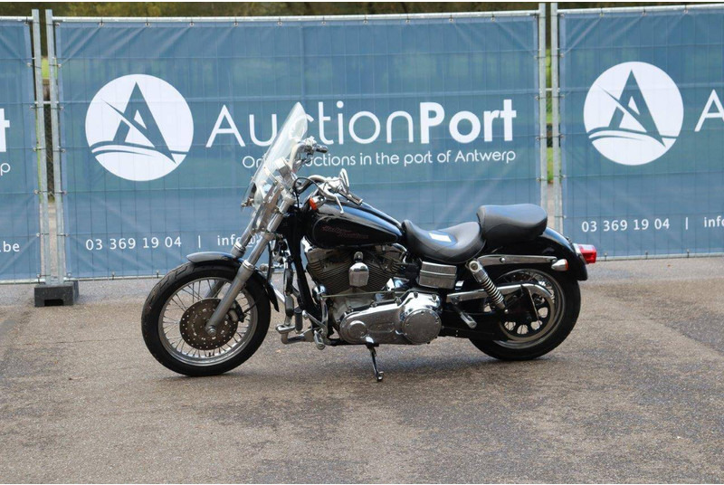 Harley-Davidson Dyna Super Glide - Motocicleta: foto 1 Harley-Davidson Dyna Super Glide - Motocicleta: foto 1