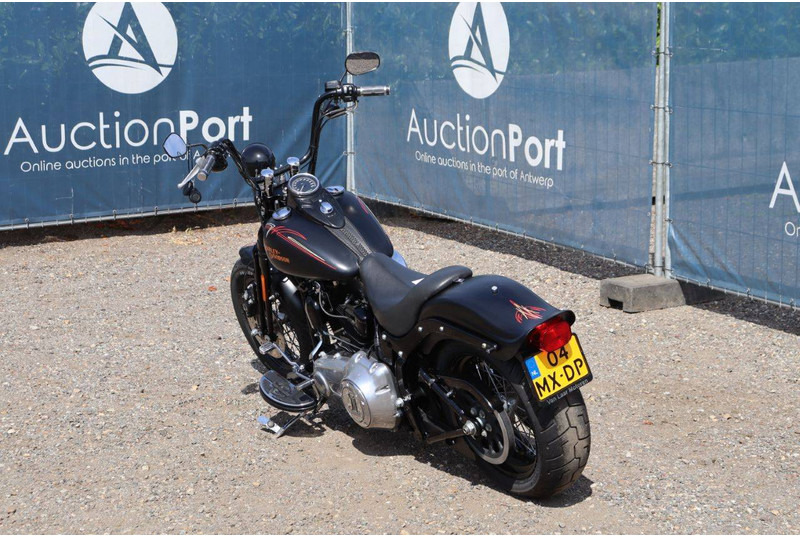 Harley-Davidson FLSTSB CROSS-BONES - Motocicleta: foto 4 Harley-Davidson FLSTSB CROSS-BONES - Motocicleta: foto 4