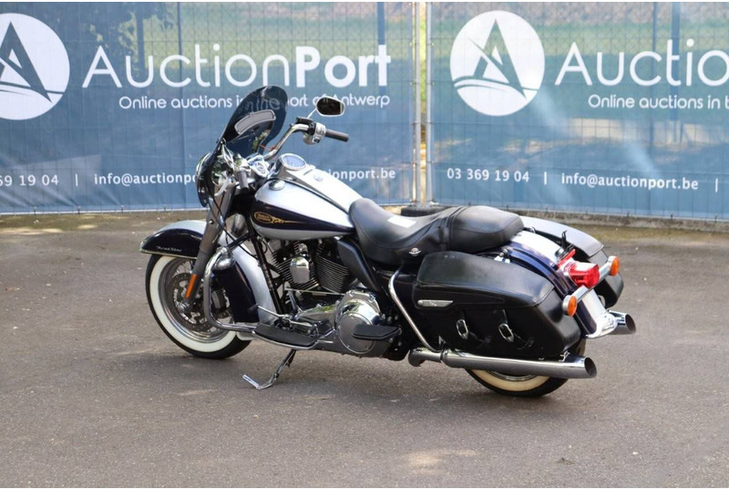 Harley-Davidson Road King Classic TOuring - Motocicleta: foto 3 Harley-Davidson Road King Classic TOuring - Motocicleta: foto 3