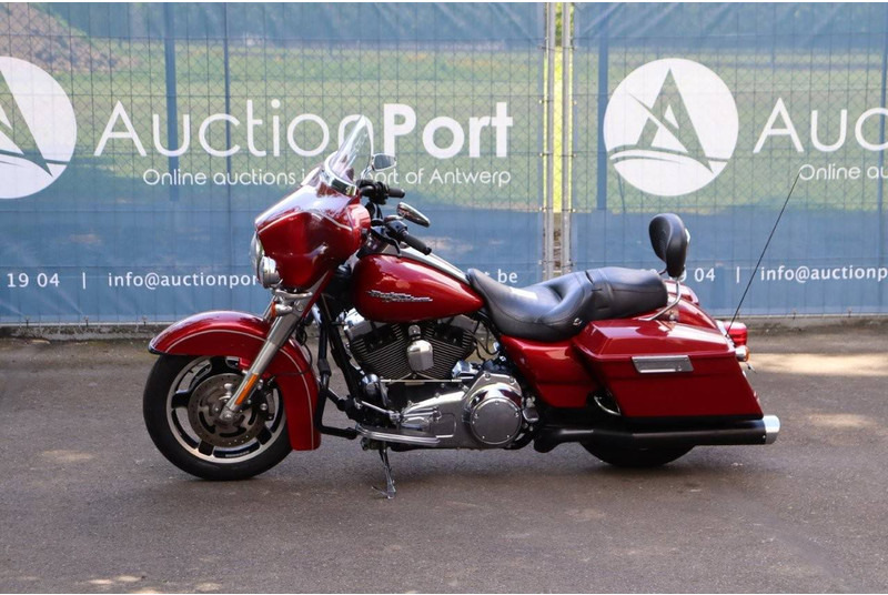 Harley-Davidson Street Glide Touring - Motocicleta: foto 1 Harley-Davidson Street Glide Touring - Motocicleta: foto 1