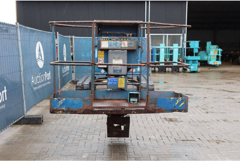 Plataforma telescopica Hitachi HX140B: foto 8 Plataforma telescopica Hitachi HX140B: foto 8