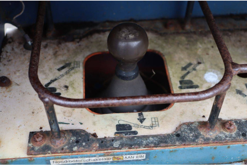 Plataforma telescopica Hitachi HX140B: foto 14 Plataforma telescopica Hitachi HX140B: foto 14