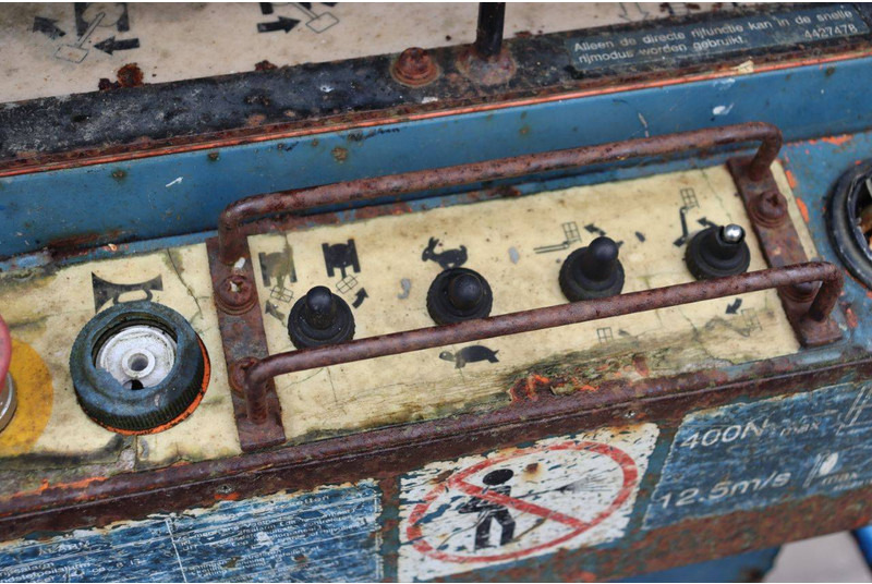 Plataforma telescopica Hitachi HX140B: foto 18 Plataforma telescopica Hitachi HX140B: foto 18