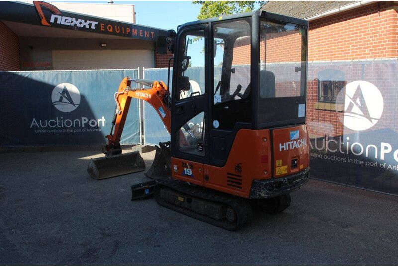 Hitachi ZX19-6CR - Miniexcavadora: foto 3 Hitachi ZX19-6CR - Miniexcavadora: foto 3