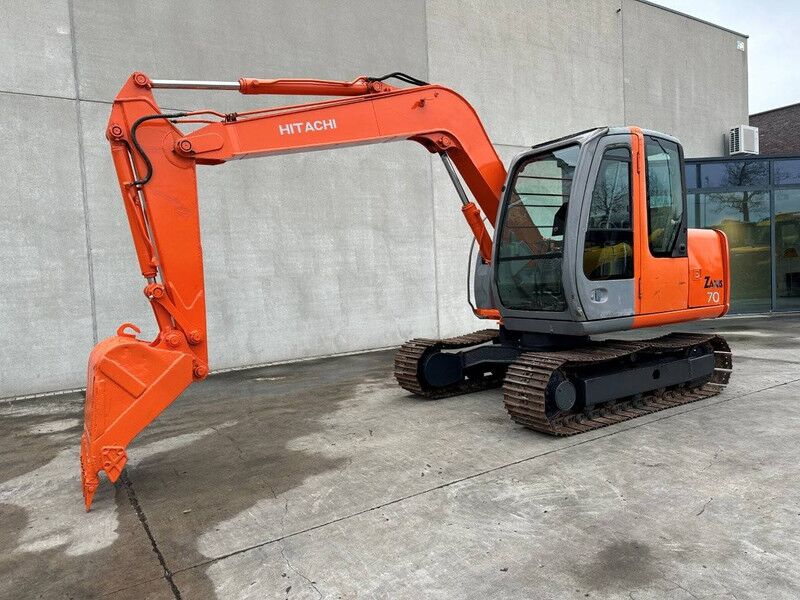 Hitachi ZX70 - Excavadora de cadenas: foto 1 Hitachi ZX70 - Excavadora de cadenas: foto 1