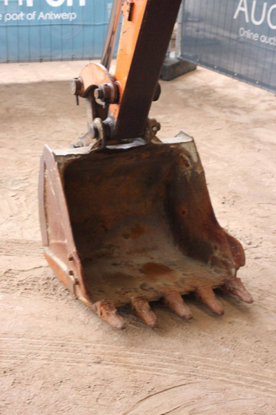 Excavadora de cadenas Hitachi Zaxis 70LC: foto 13 Excavadora de cadenas Hitachi Zaxis 70LC: foto 13