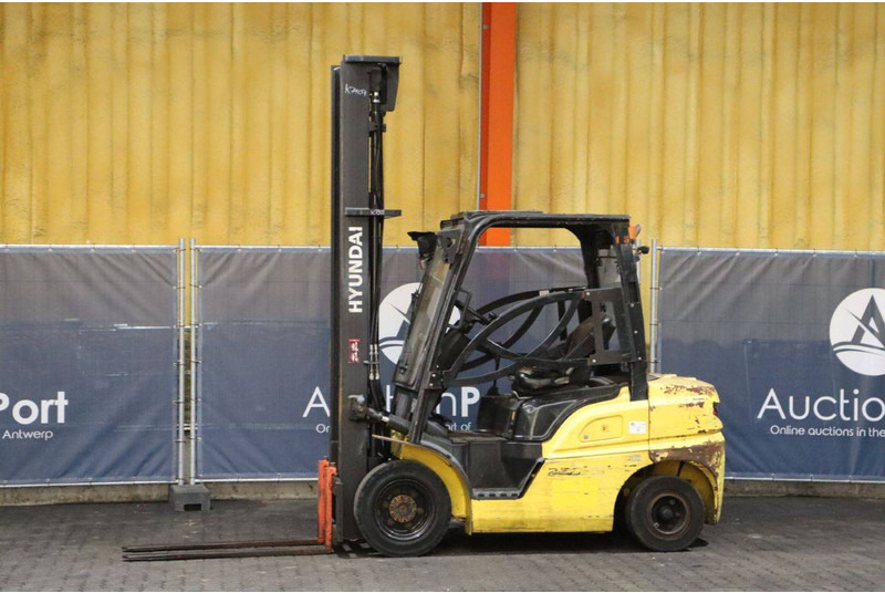 Hyundai 25D-9 - Carretilla elevadora diésel: foto 1 Hyundai 25D-9 - Carretilla elevadora diésel: foto 1