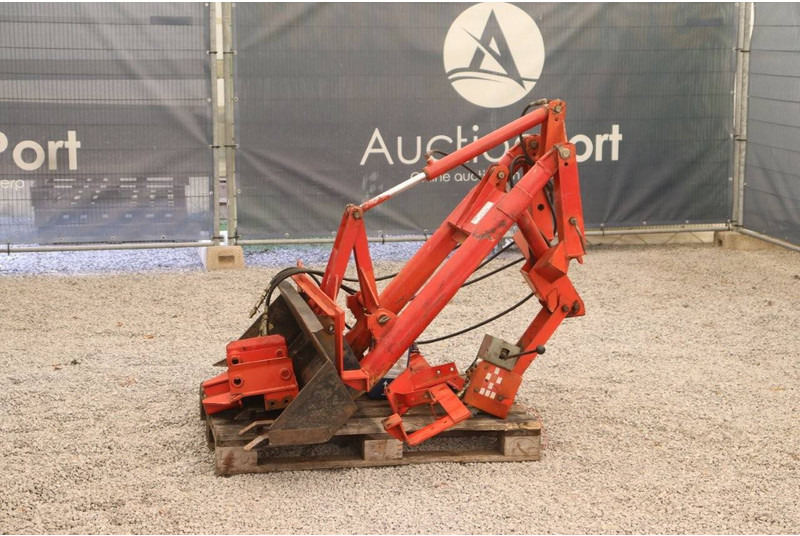 Tractor front loader with backhoe attachment - Implemento: foto 1 Tractor front loader with backhoe attachment - Implemento: foto 1