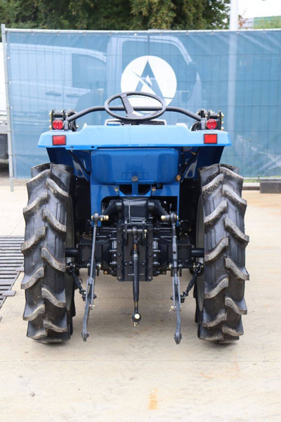 Iseki Landhope 197 - Tractor: foto 5 Iseki Landhope 197 - Tractor: foto 5
