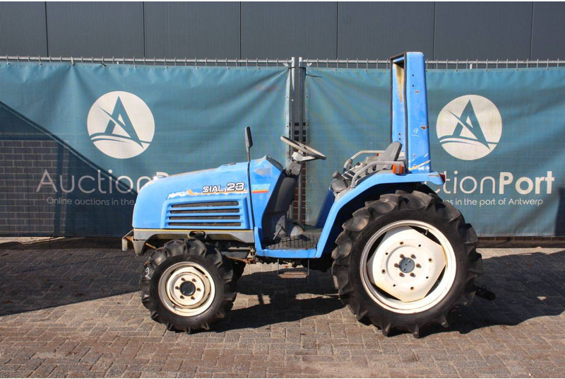 Iseki Sial 23 - Tractor: foto 2 Iseki Sial 23 - Tractor: foto 2