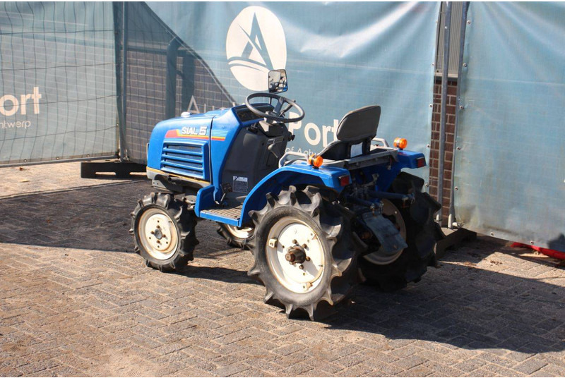 Iseki Sial 5 - Tractor: foto 3 Iseki Sial 5 - Tractor: foto 3