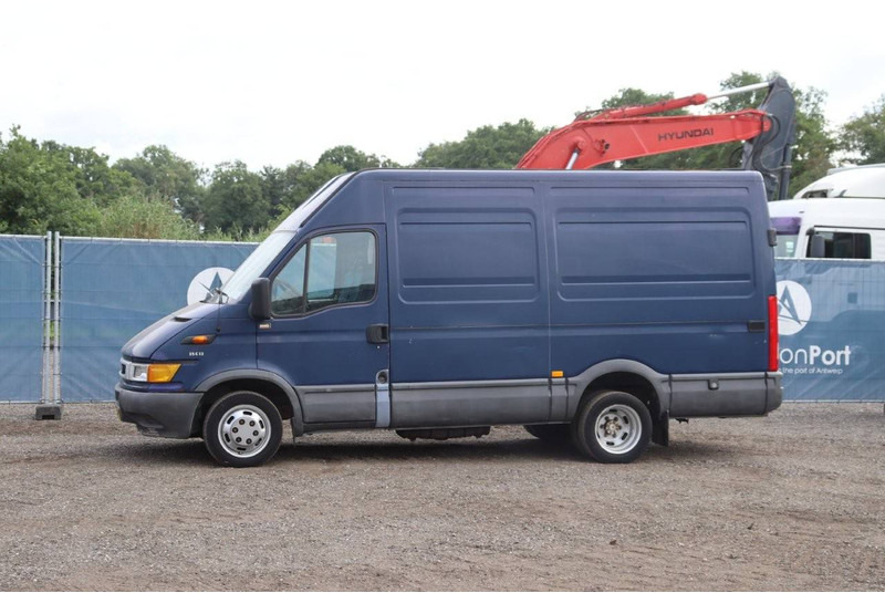 Iveco 35C 13 - Furgón: foto 1 Iveco 35C 13 - Furgón: foto 1