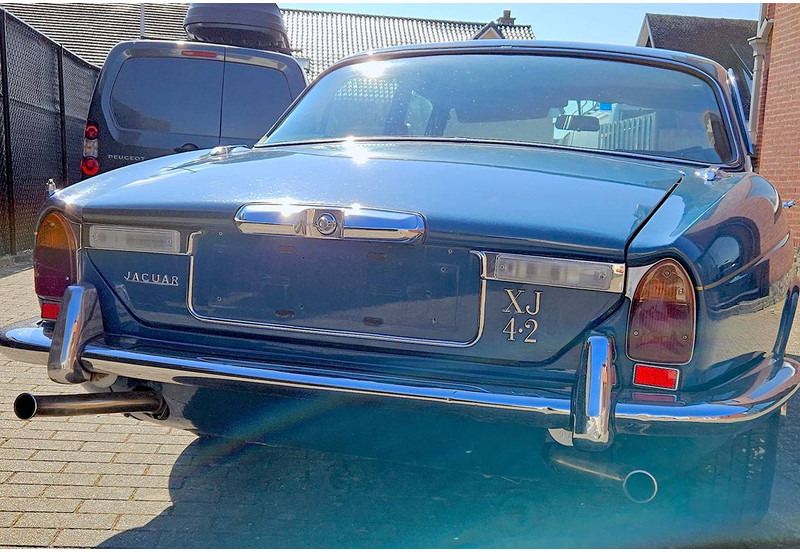 Jaguar XJ 4.2 Manual 4-Speed Overdrive - Sedan: foto 5 Jaguar XJ 4.2 Manual 4-Speed Overdrive - Sedan: foto 5
