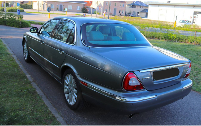 Jaguar XJ-6 3.0 Sovereign - Sedan: foto 3 Jaguar XJ-6 3.0 Sovereign - Sedan: foto 3