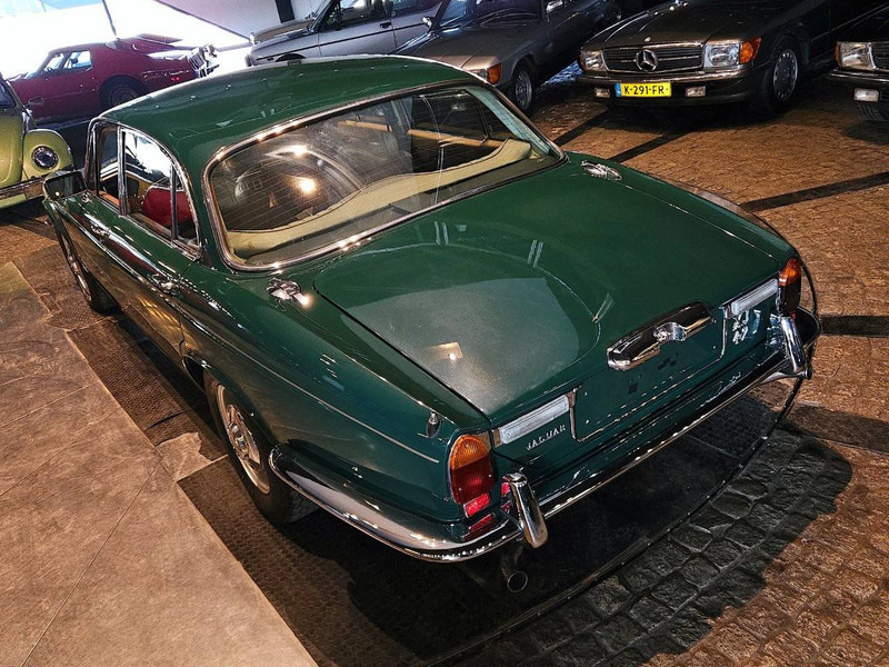 Jaguar XJ (series II) 4.2 Automatic - Sedan: foto 4 Jaguar XJ (series II) 4.2 Automatic - Sedan: foto 4