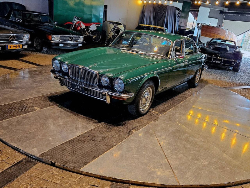 Jaguar XJ (series II) 4.2 Automatic - Sedan: foto 1 Jaguar XJ (series II) 4.2 Automatic - Sedan: foto 1