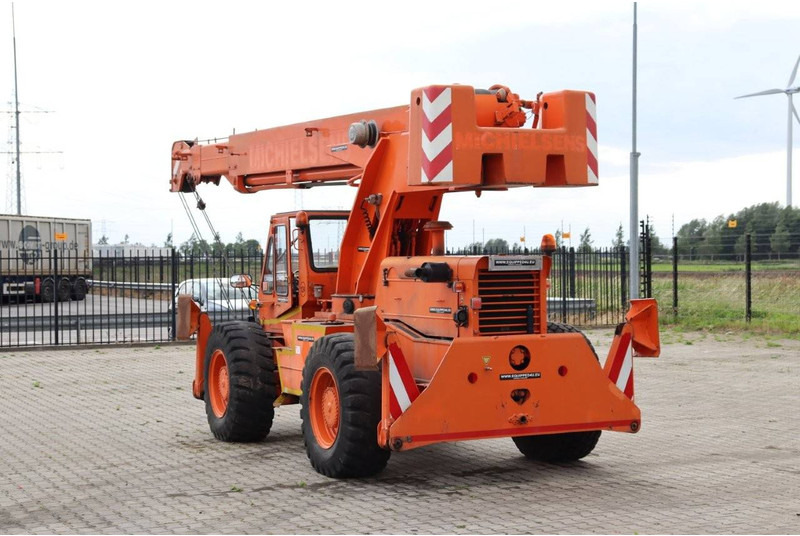 Komatsu Galion 150 FA - Grúa: foto 4 Komatsu Galion 150 FA - Grúa: foto 4