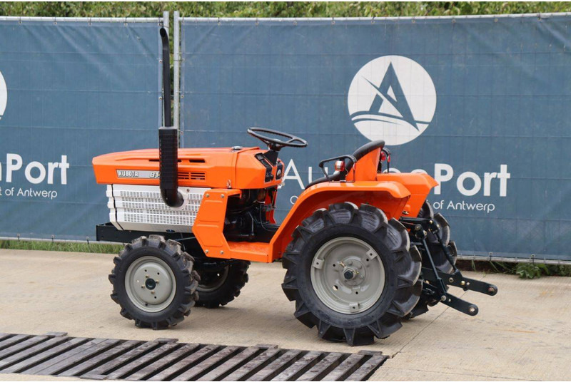 Kubota B1400DT - Tractor: foto 3 Kubota B1400DT - Tractor: foto 3
