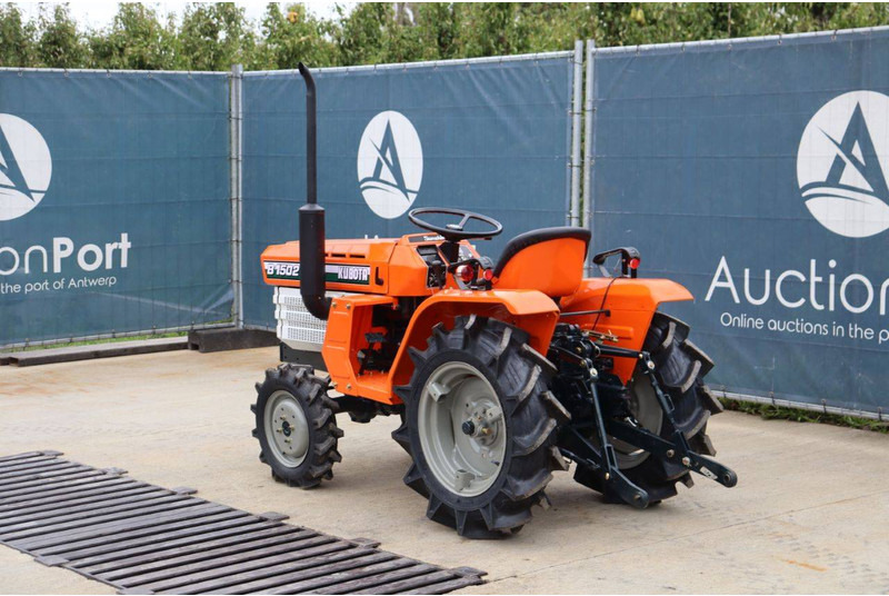 Kubota B1502DT - Tractor: foto 4 Kubota B1502DT - Tractor: foto 4