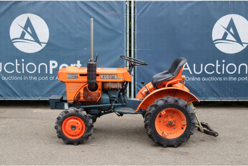 Kubota B5001 - Tractor: foto 2 Kubota B5001 - Tractor: foto 2