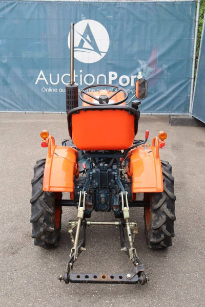 Kubota B5001 - Tractor: foto 5 Kubota B5001 - Tractor: foto 5