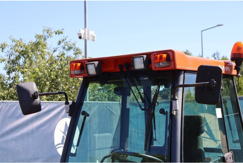 Tractor Kubota STV40: foto 11