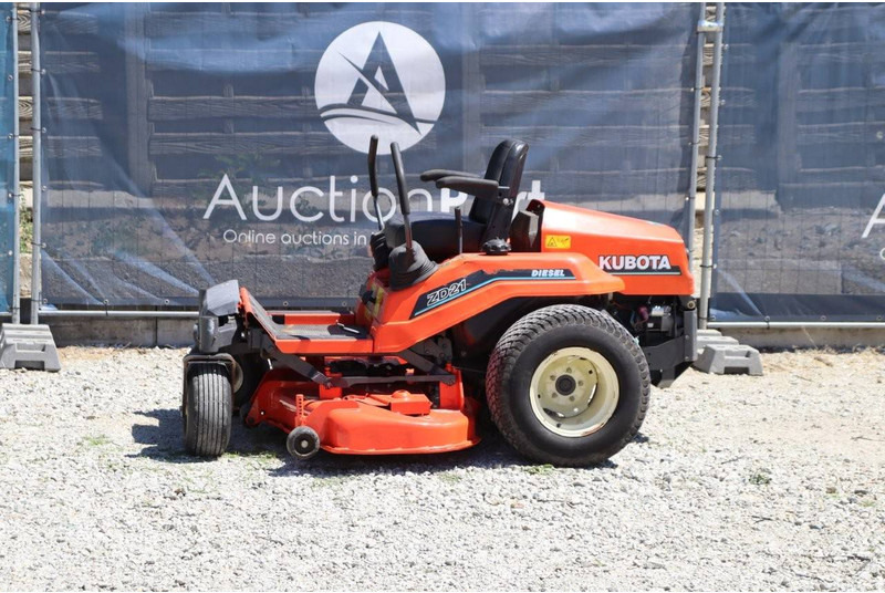 Kubota ZD21-EC - Cortacésped: foto 1 Kubota ZD21-EC - Cortacésped: foto 1
