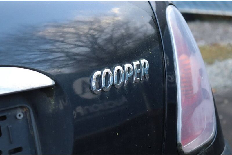 Sedan MINI Cooper: foto 16 Sedan MINI Cooper: foto 16