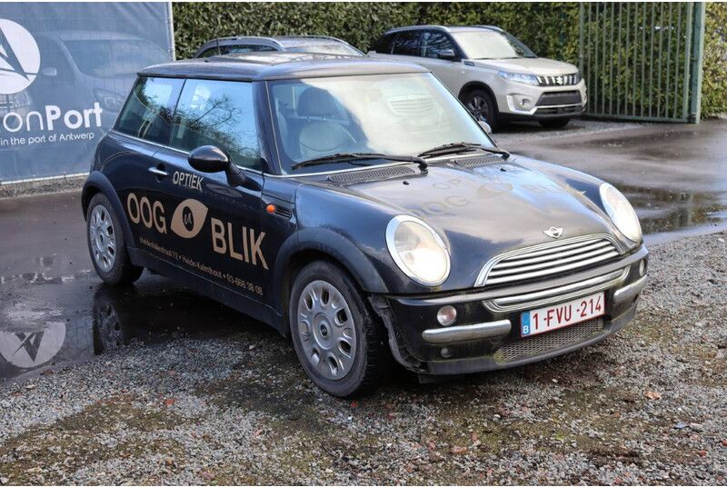 Sedan MINI Cooper: foto 7 Sedan MINI Cooper: foto 7