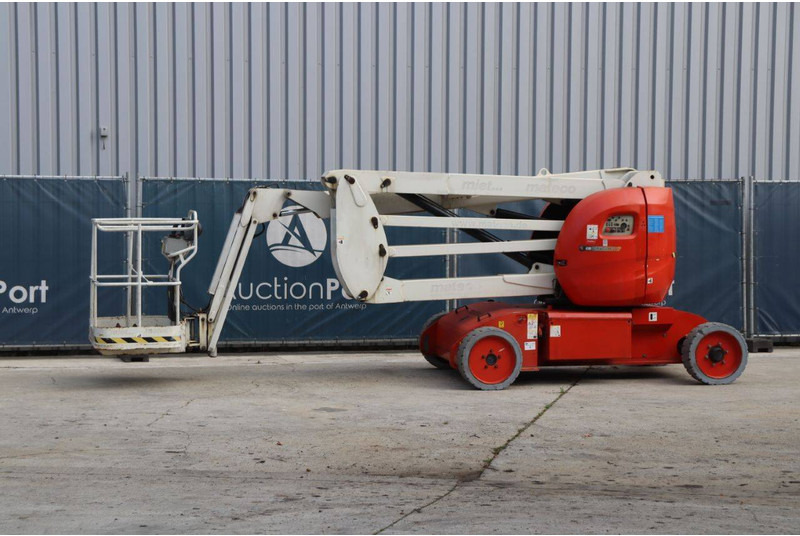 Manitou 150AETJL - Plataforma articulada: foto 1 Manitou 150AETJL - Plataforma articulada: foto 1