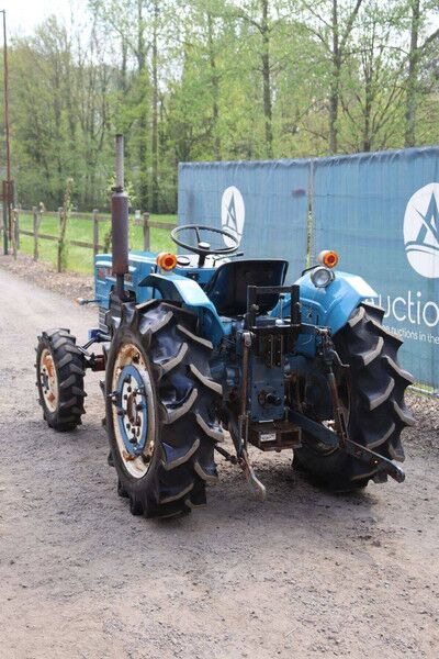 Mitsubishi D2600FD - Tractor: foto 4 Mitsubishi D2600FD - Tractor: foto 4