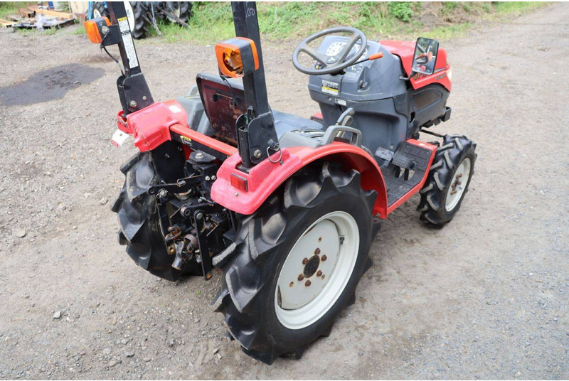 Mitsubishi GF150 - Tractor: foto 5 Mitsubishi GF150 - Tractor: foto 5