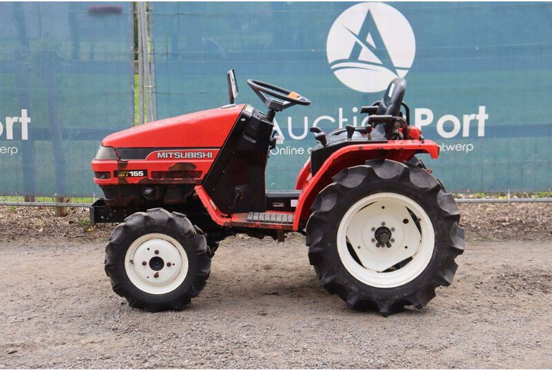 Mitsubishi MT15F - Tractor: foto 2 Mitsubishi MT15F - Tractor: foto 2