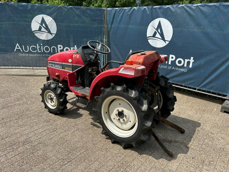 Mitsubishi MT165 - Tractor: foto 2 Mitsubishi MT165 - Tractor: foto 2
