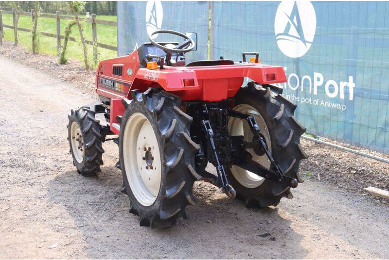 Mitsubishi MT20 - Tractor: foto 4 Mitsubishi MT20 - Tractor: foto 4