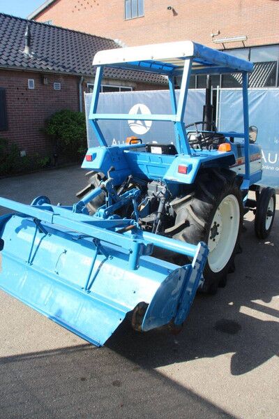 Mitsubishi MT2501 - Tractor: foto 5 Mitsubishi MT2501 - Tractor: foto 5
