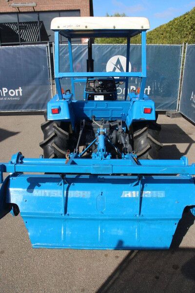 Mitsubishi MT2501 - Tractor: foto 4 Mitsubishi MT2501 - Tractor: foto 4