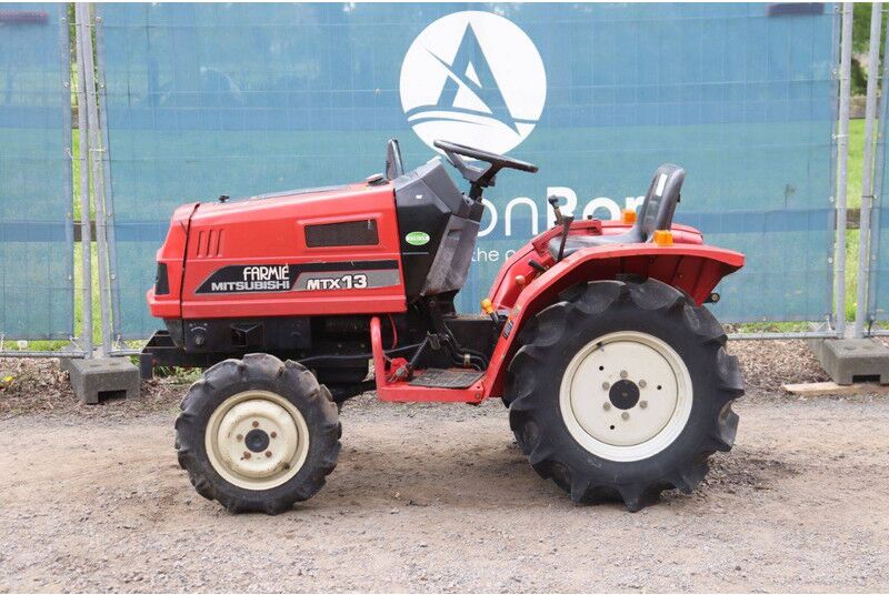 Mitsubishi MTX13 - Tractor: foto 2 Mitsubishi MTX13 - Tractor: foto 2