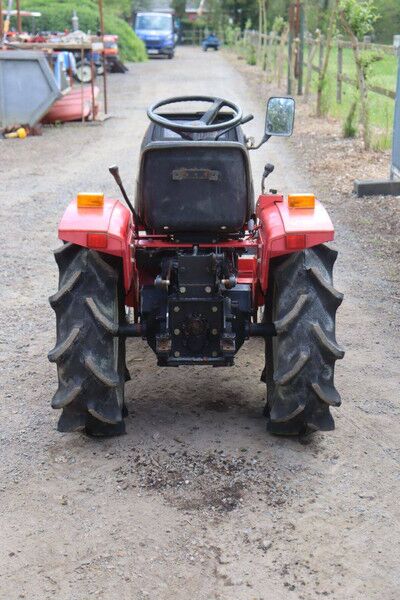Mitsubishi MTX13 - Tractor: foto 5 Mitsubishi MTX13 - Tractor: foto 5