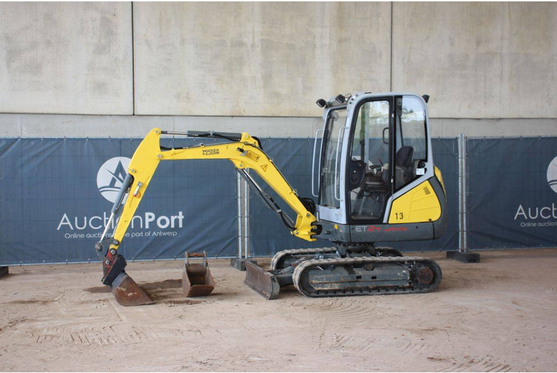 Neuson ET24 - Miniexcavadora: foto 1 Neuson ET24 - Miniexcavadora: foto 1