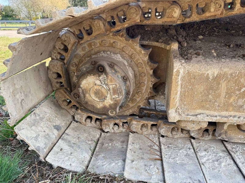 New Holland E215 - Excavadora de cadenas: foto 5 New Holland E215 - Excavadora de cadenas: foto 5